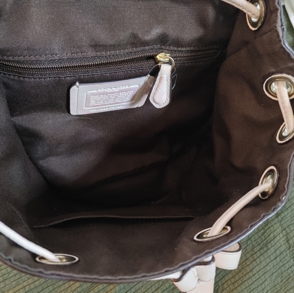 Coach Backpack 22 - Picture 3 of 4